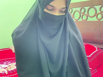 Desi Aunty gets a gonzo throbbing from her schoolteacher in rear end-fashion and cowgirl postures