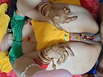 A married woman was fucked after bringing her clothing habitation