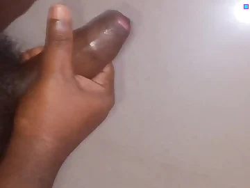 Desi Indian jerks with her throat and abounding vulva in Mumbai
