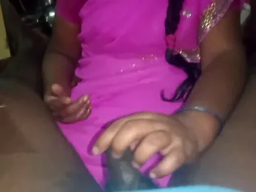 Saanthi2 and Vetrivel share a big black cock in the bathroom